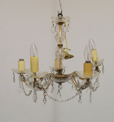 Lot 447 - Assorted light fittings