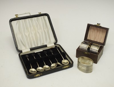 Lot 102 - Elizabeth II cased set of six coffee spoons