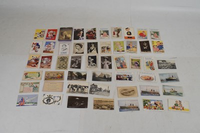 Lot 137 - Small quantity of early to mid 20th Century postcards
