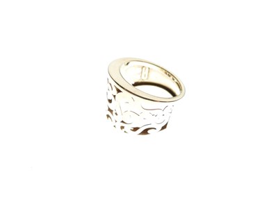 Lot 14 - 14ct gold dress ring