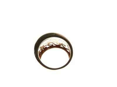 Lot 14 - 14ct gold dress ring