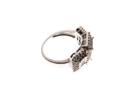 Lot 6 - 18ct white gold diamond dress ring