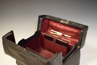 Lot 96 - Late Victorian silver vanity case