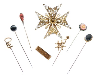 Lot 35 - Six assorted stick pins