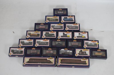 Lot 247 - Bachmann Branch-Line - Twenty-three boxed 00 gauge wagons