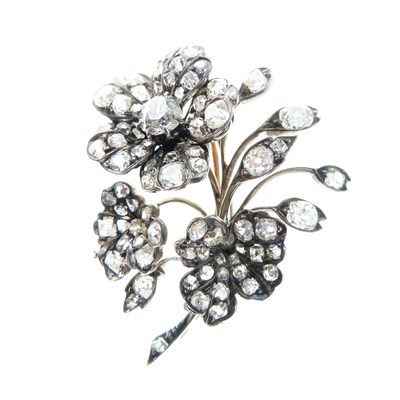 Lot 24 - Late Victorian diamond floral spray brooch