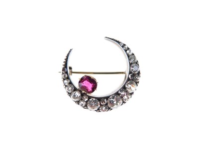 Lot 25 - Late Victorian diamond and ruby crescent brooch