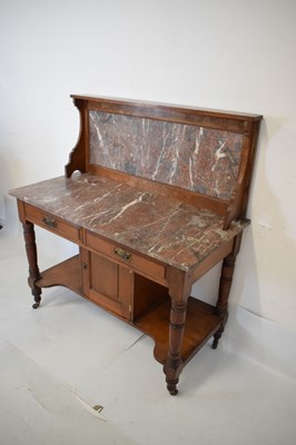 Lot 521 - Early 20th Century marble-top washstand