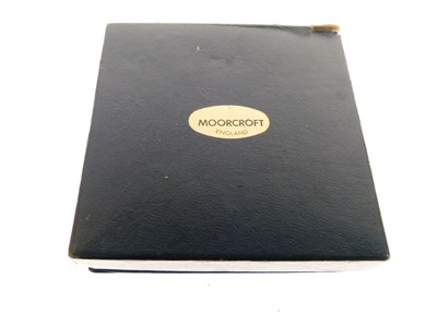 Lot 23 - Moorcroft Hibiscus pattern pendant