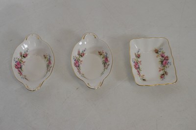 Lot 305 - Extensive Royal Albert 'Moss Rose' pattern dinner service