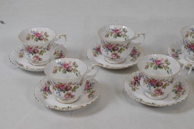 Lot 305 - Extensive Royal Albert 'Moss Rose' pattern dinner service