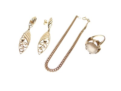 Lot 33 - Small quantity of 9ct gold jewellery