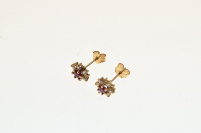 Lot 32 - Pair of yellow metal cluster ear studs