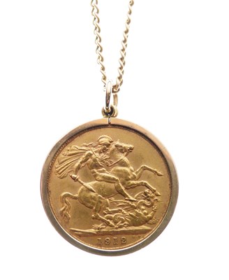Lot 57 - George V gold sovereign 1912 in 9ct gold mount