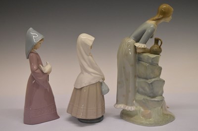 Lot 326 - Quantity of Nao porcelain figures, and Lladro figure