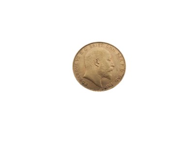 Lot 175 - Edward VII gold sovereign 1907