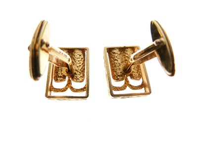 Lot 108 - Pair of 9ct gold cufflinks