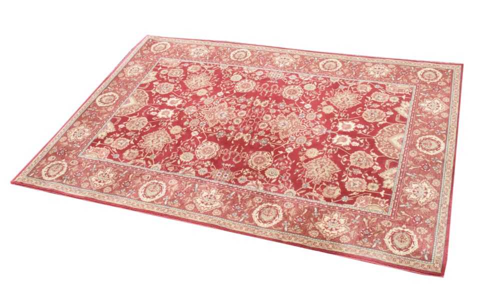 Lot 431 - 'Super Taj' machine-made wool rug