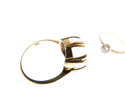 Lot 4 - Illusion set diamond single stone ring