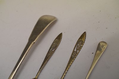 Lot 135 - George III silver fish slice etc