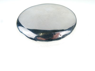 Lot 232 - Late Victorian silver 'squeeze' tobacco box