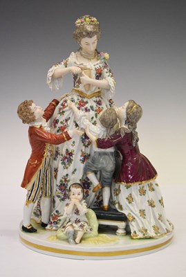 Lot 323 - Naples porcelain figural group