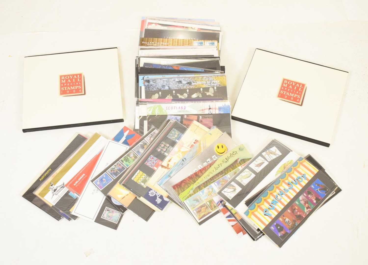 Lot 184 - Quantity of Royal Mail presentation packs, etc