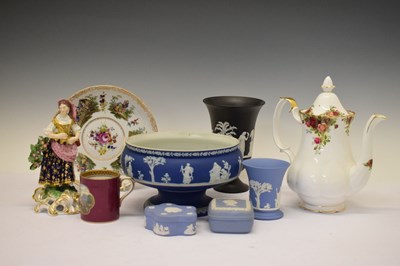 Lot 483 - Royal Albert 'Old Country Roses' coffee pot, etc