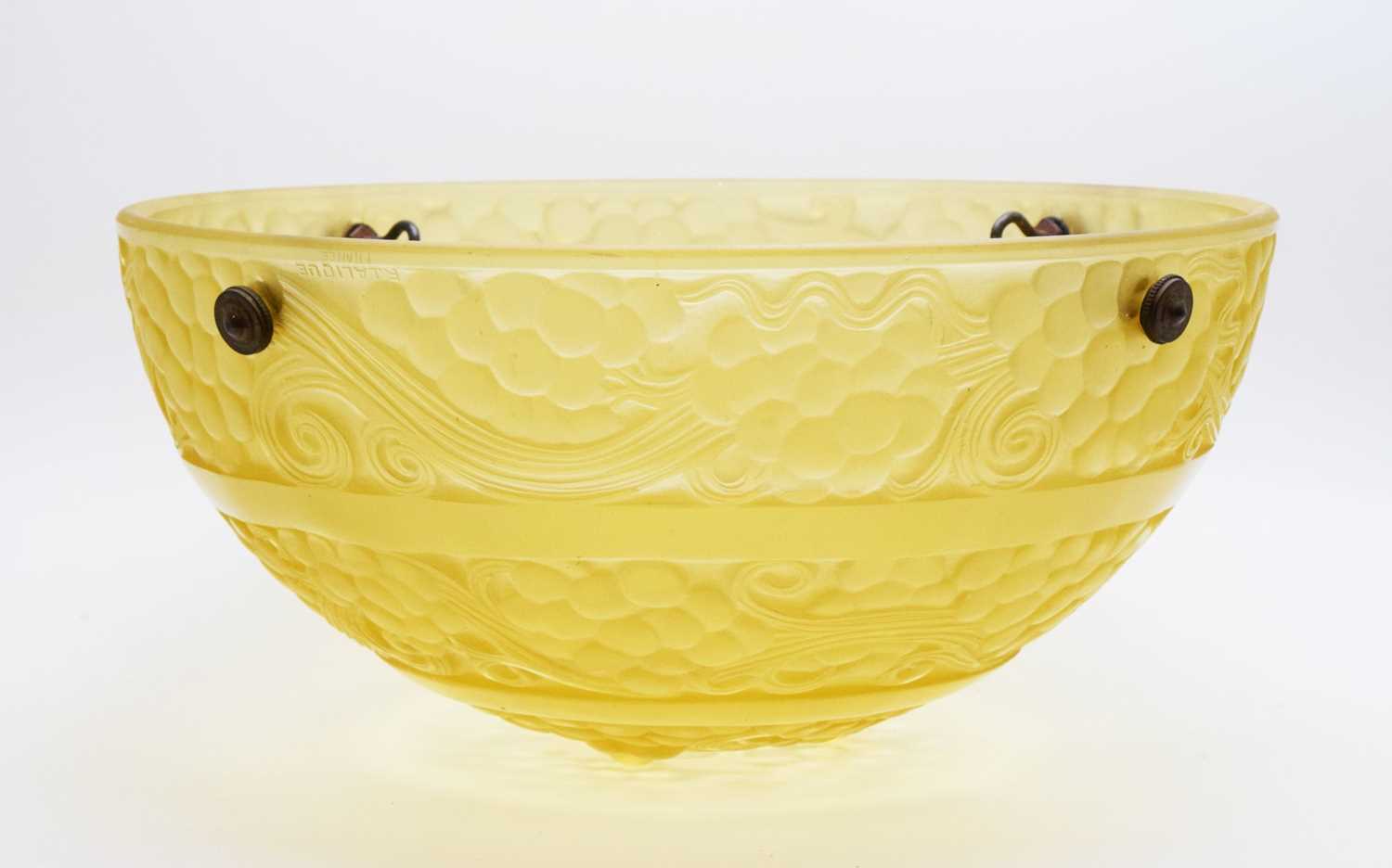 Lot 268 Lalique ceiling lightshade, St Vincent