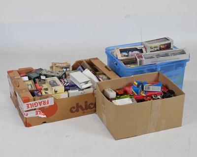 Lot 304 - Quantity of boxed diecast model vehicles