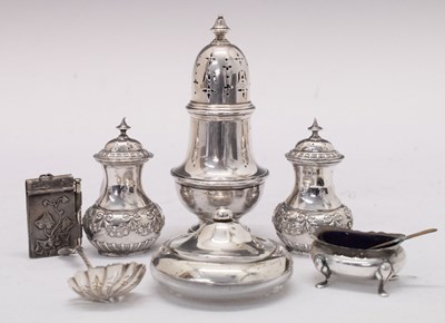 Lot 139 - Collection of small silver items