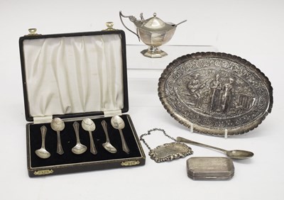 Lot 148 - Quantity of assorted silver