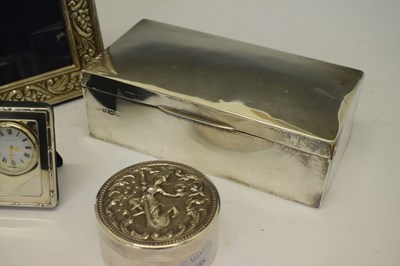 Lot 133 - Assorted group of silver