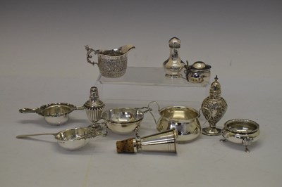 Lot 152 - Collection of small silver