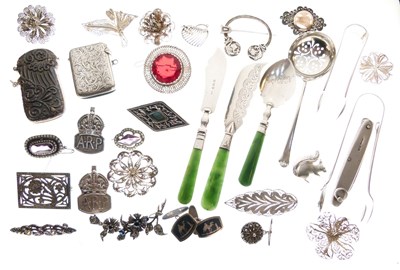 Lot 153 - Collection of small silver