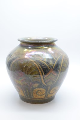 Lot 286 - Pilkington Royal Lancastrian lustre vase