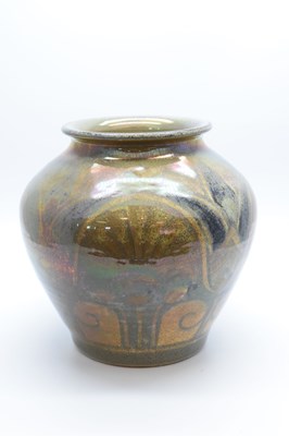 Lot 286 - Pilkington Royal Lancastrian lustre vase