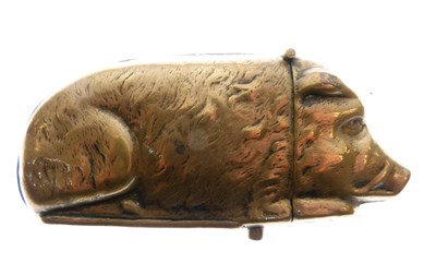 Lot 301 - Novelty brass recumbent pig shaped vesta case