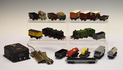 Lot 378 - Hornby Dublo EDG7 boxed set