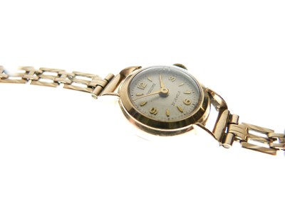 Lot 118 - Baume - Lady's 9ct gold cocktail watch