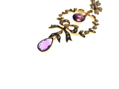 Lot 52 - Edwardian '9ct' yellow metal, seed pearl and amethyst pendant