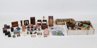 Lot 395 - Mixed quantity of vintage dolls house furniture