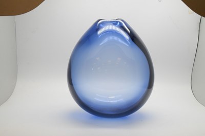 Lot 475 - Large Holmegaard blue glass Soap Bubble vase by Per Lutken