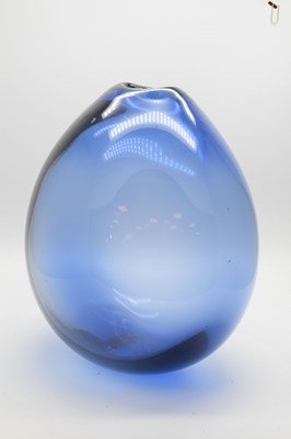 Lot 475 - Large Holmegaard blue glass Soap Bubble vase by Per Lutken