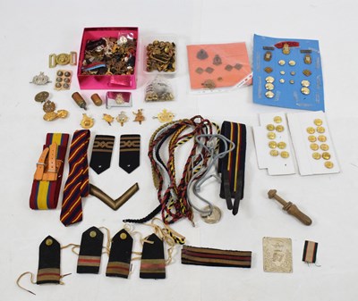 Lot 221 - Quantity of cap badges, etc