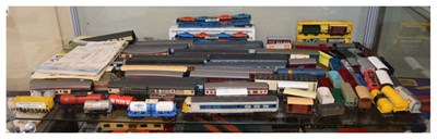 Lot 304 - Rolling stock and carriages
