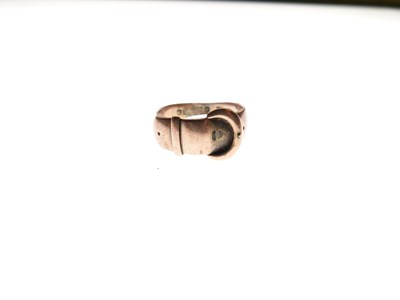 Lot 36 - 9ct rose gold buckle ring