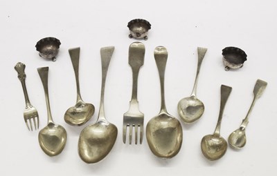 Lot 192 - Quantity of George III silver spoons, etc