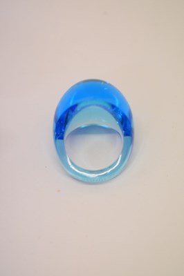 Lot 427 - Lalique - 'Roxanne' knife rest and a blue cabochon ring