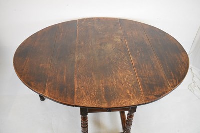 Lot 178 - Large 18th Century oak gateleg table